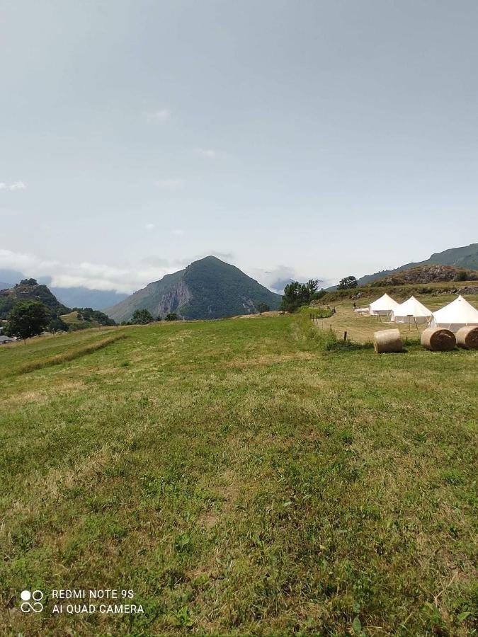 Hotel Lodg'Ing Secret Camp Ariege Lordat Exterior foto